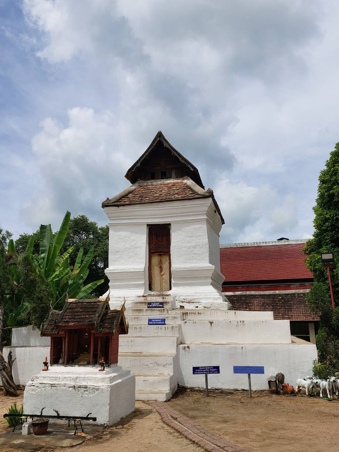 Wat Prathat Lampang Luang4.jpg