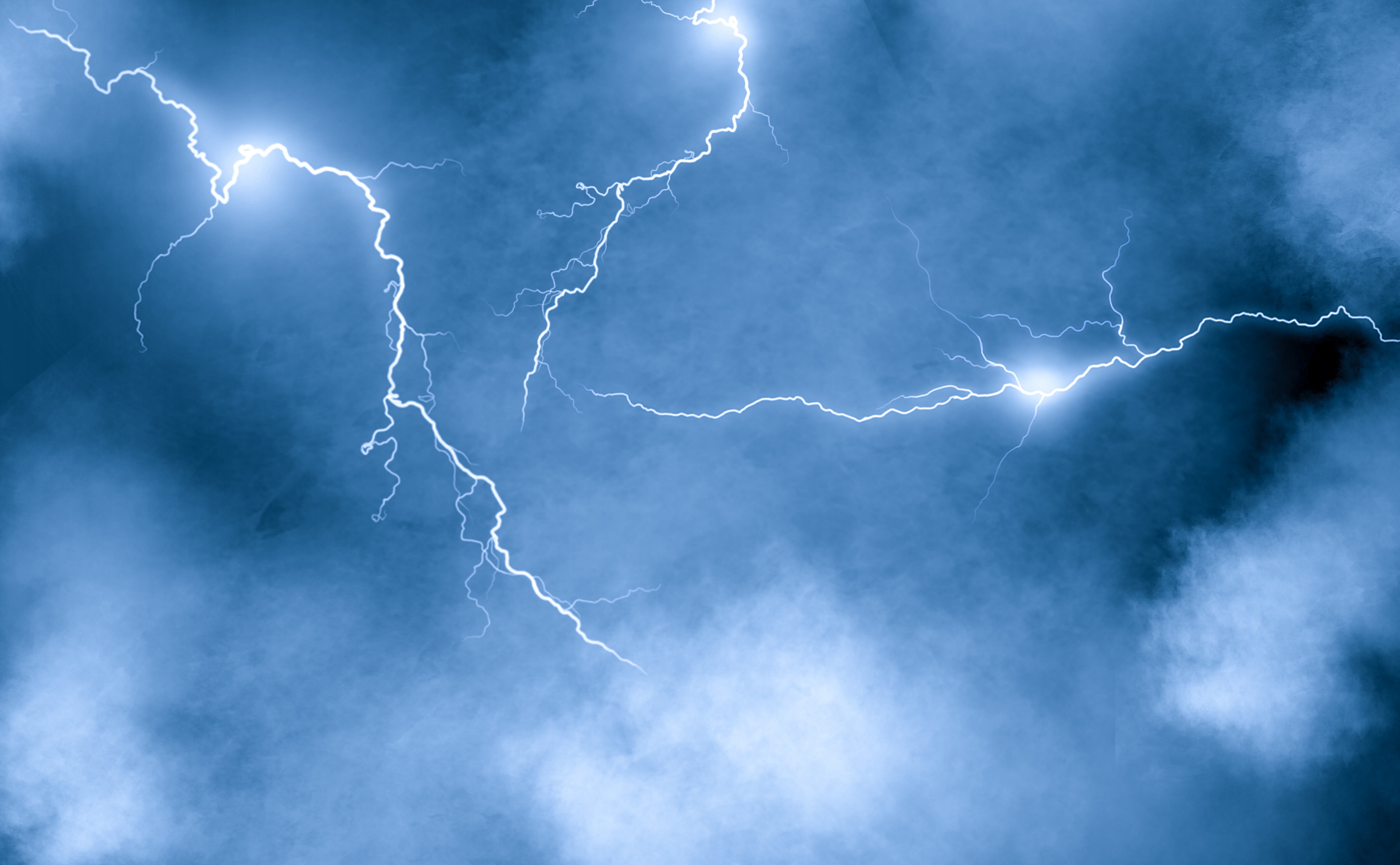 lightning-6042288.jpg