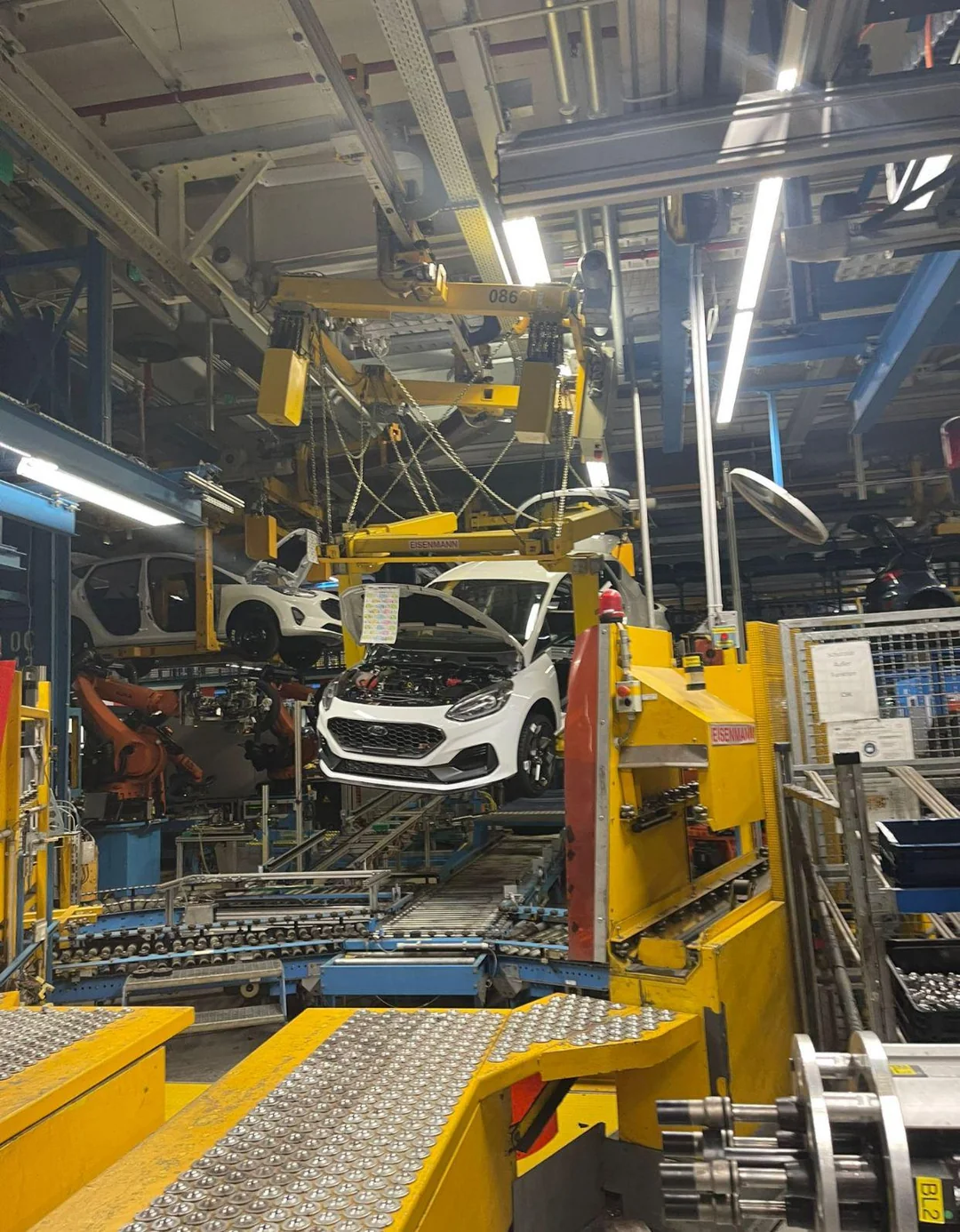 throwback-to-when-i-was-working-at-the-ford-cologne-plant-v0-gqtmdq62q69e1.webp