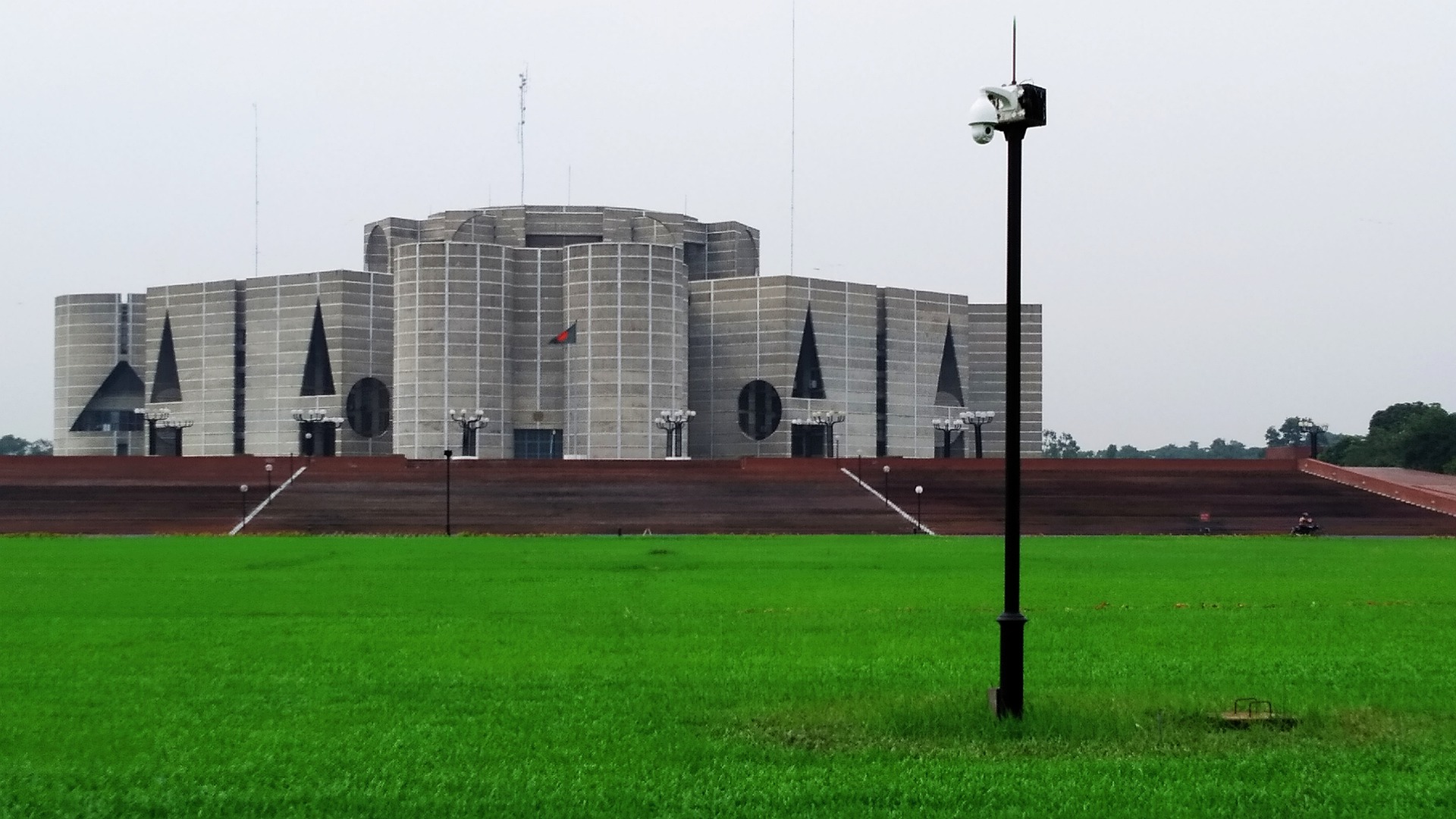 national-parliament-of-bangladesh-4573350_1920.jpg