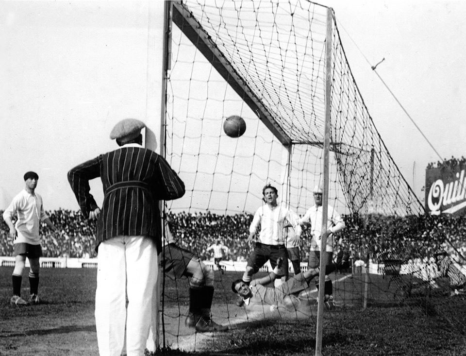 43.-El-fundador-del-gol-olimpico.jpg