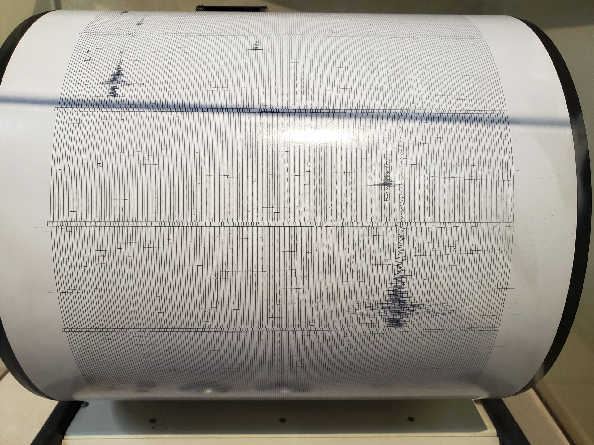 seismic-graph-machine.jpg