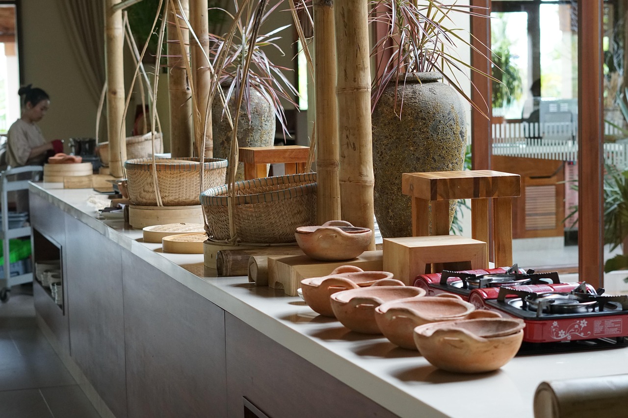 consist-of-a-breakfast-buffet-4004676_1280.jpg
