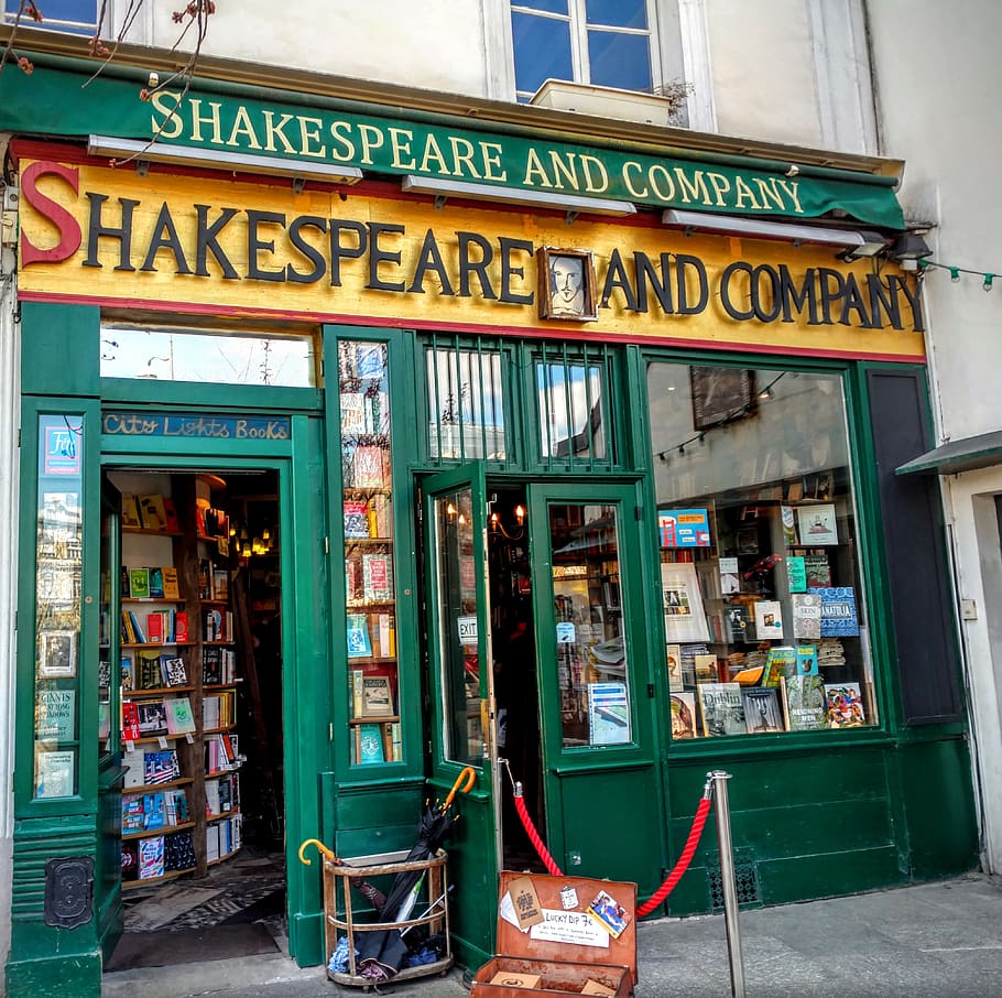 shakespeare-and-company-paris-books-bookstore.jpg