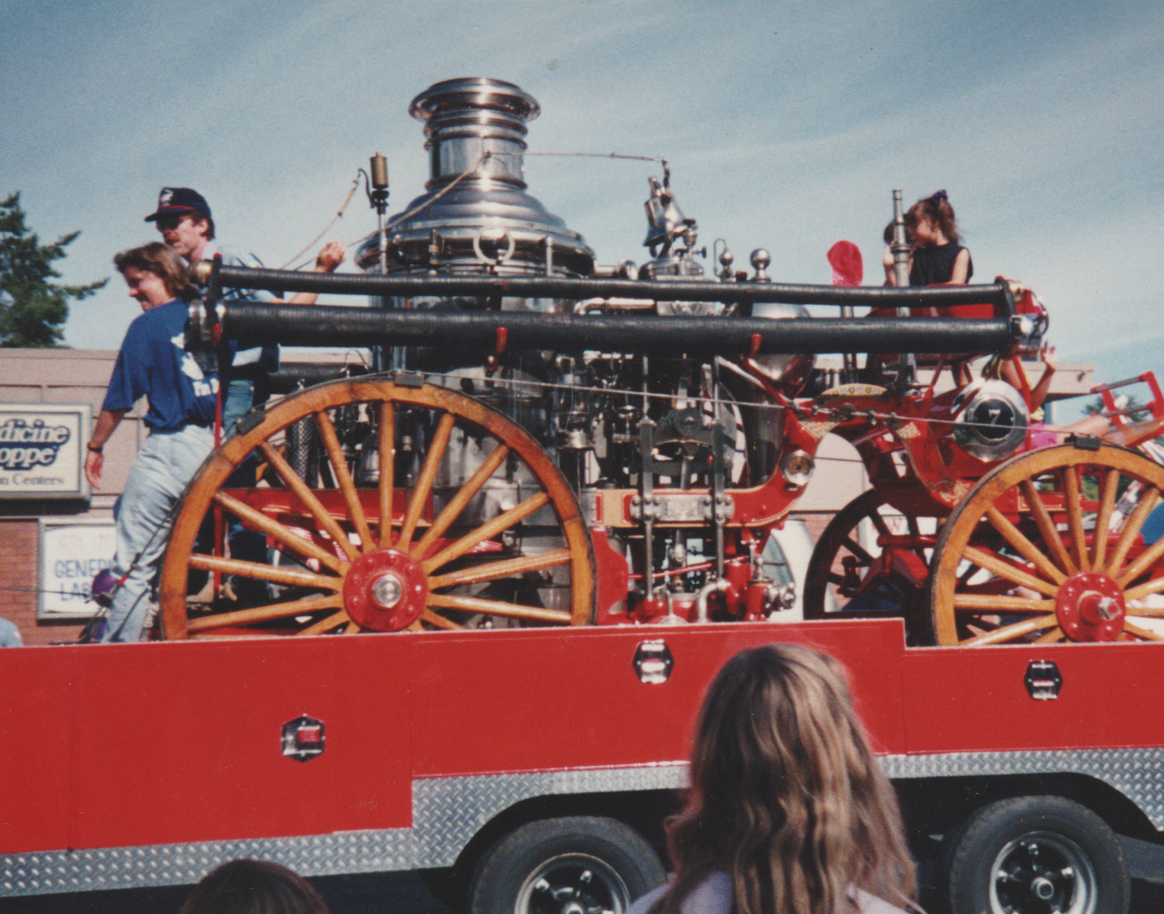 1992-09 - Fair in Forest Grove, parade, rides, Katie, Rick, Joey, Crystal, by Marilyn-05.png