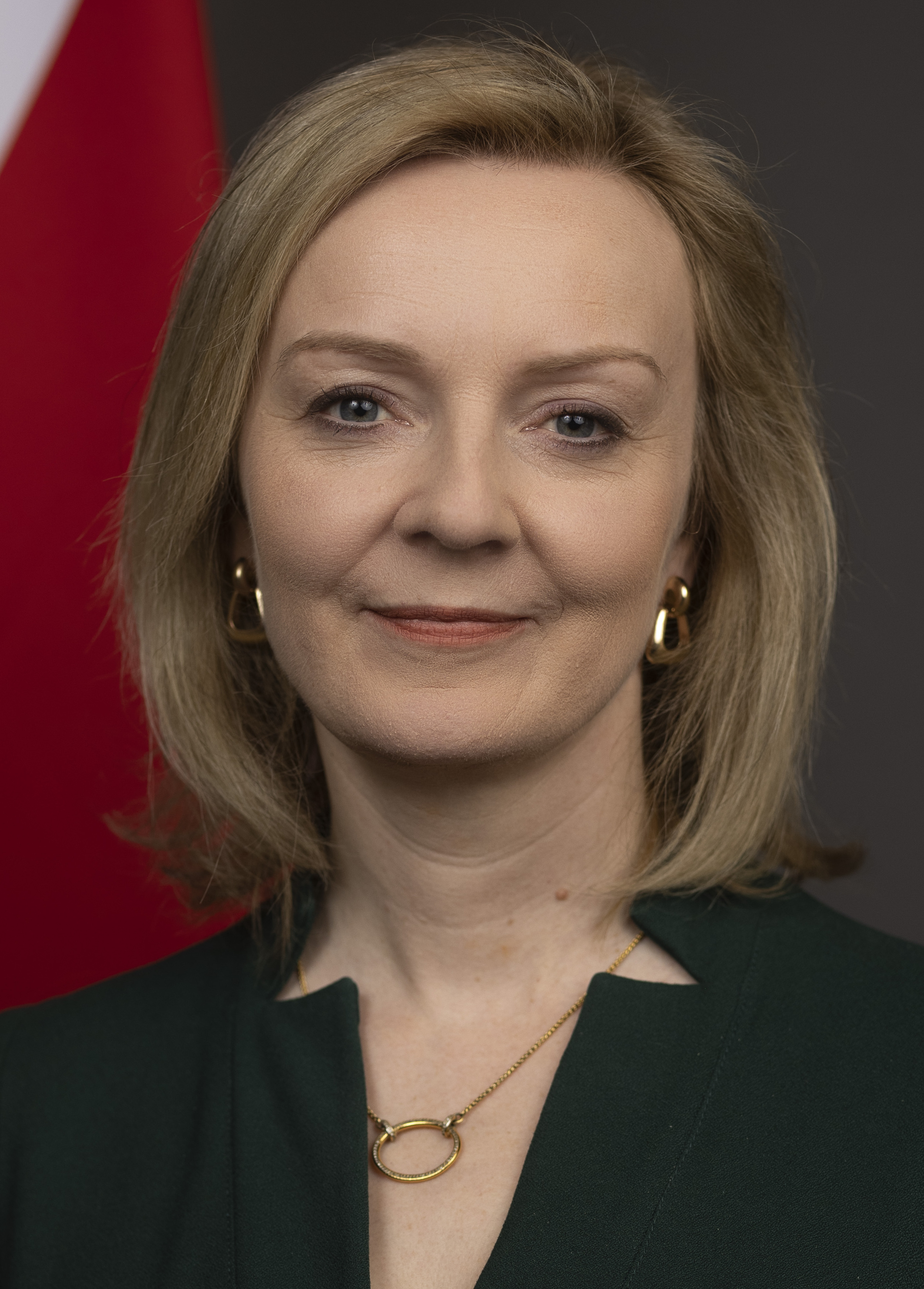 Liz_Truss_Official_Photo_(cropped).jpg