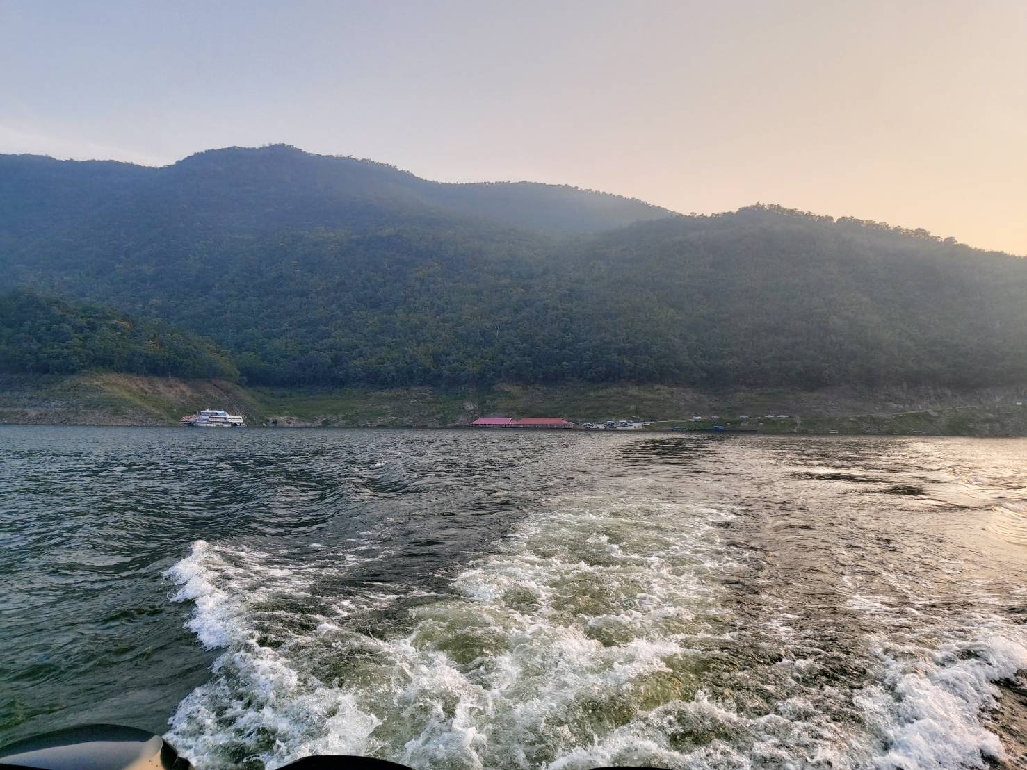 Magnificent Sunset from a Boat19.jpg