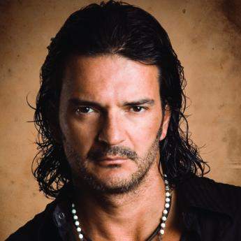 Ricardo_Arjona.jpg