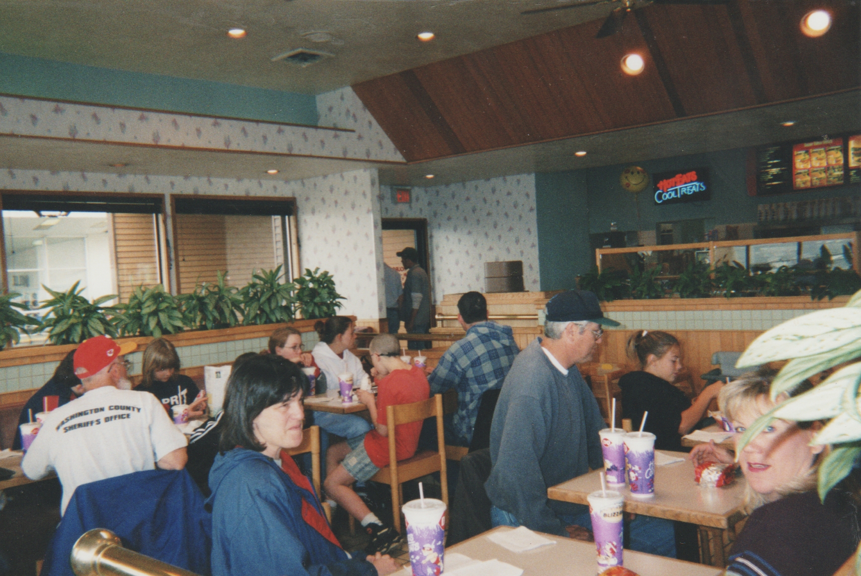 1999-06 - Restaurant or Fast Food Joint - Alan's High School Graduation.jpg