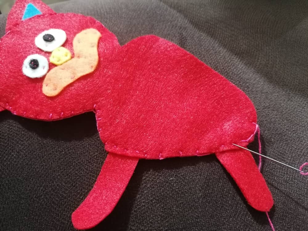 diy-cat-felt5 (12).jpeg