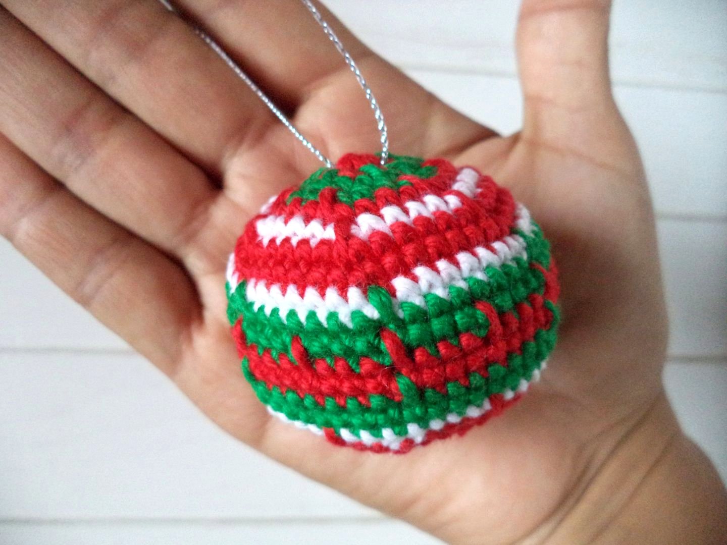 ornaments_ball_natal_khawamaru_crochet.jpg