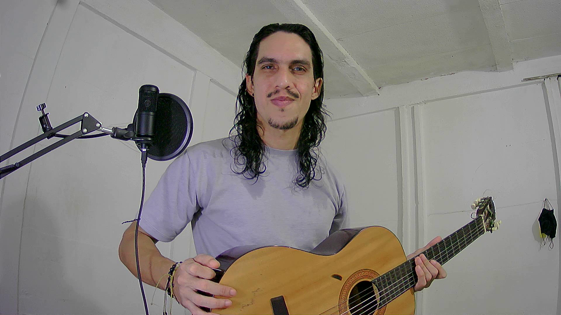 foto ahi pa redes loco.png