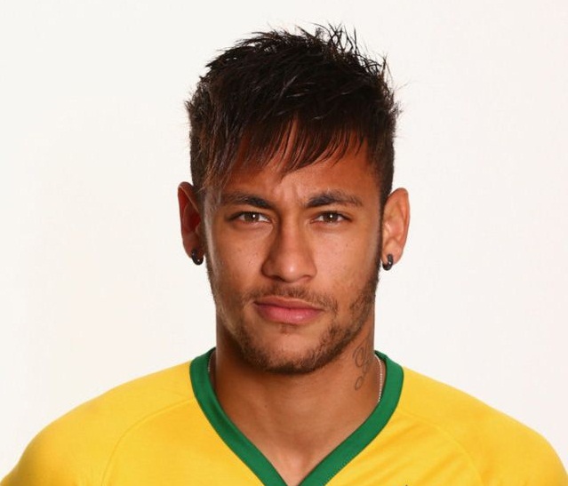 Portrait of Neymar, professional soccer player. / Retrato de Neymar ...