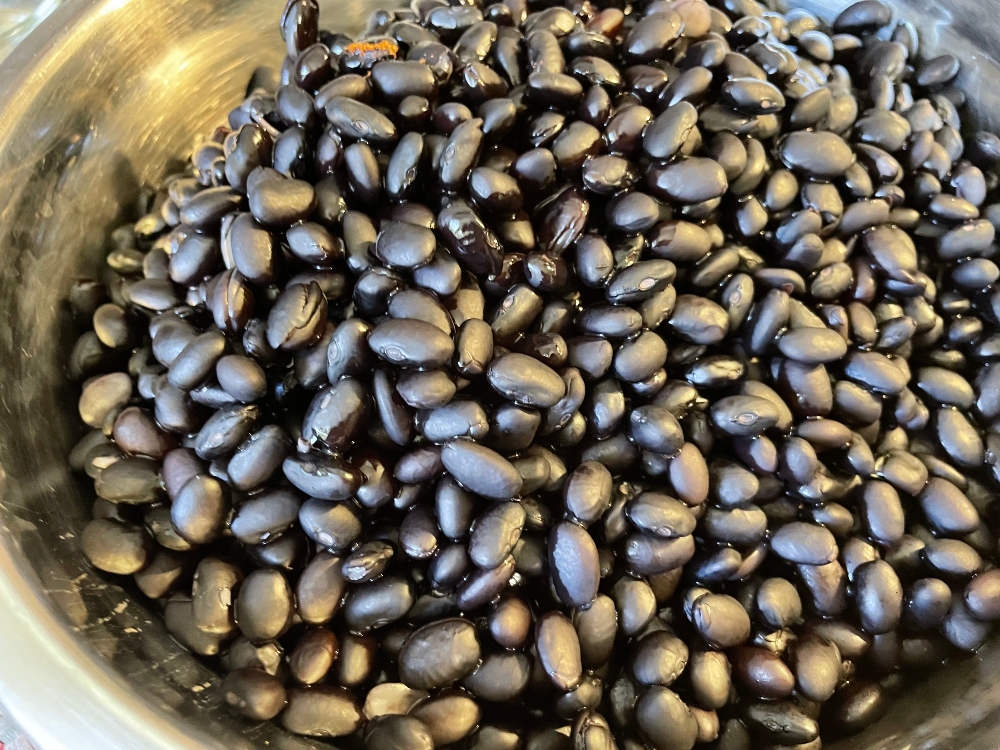foodiesbeehive-black- beans-1.jpg