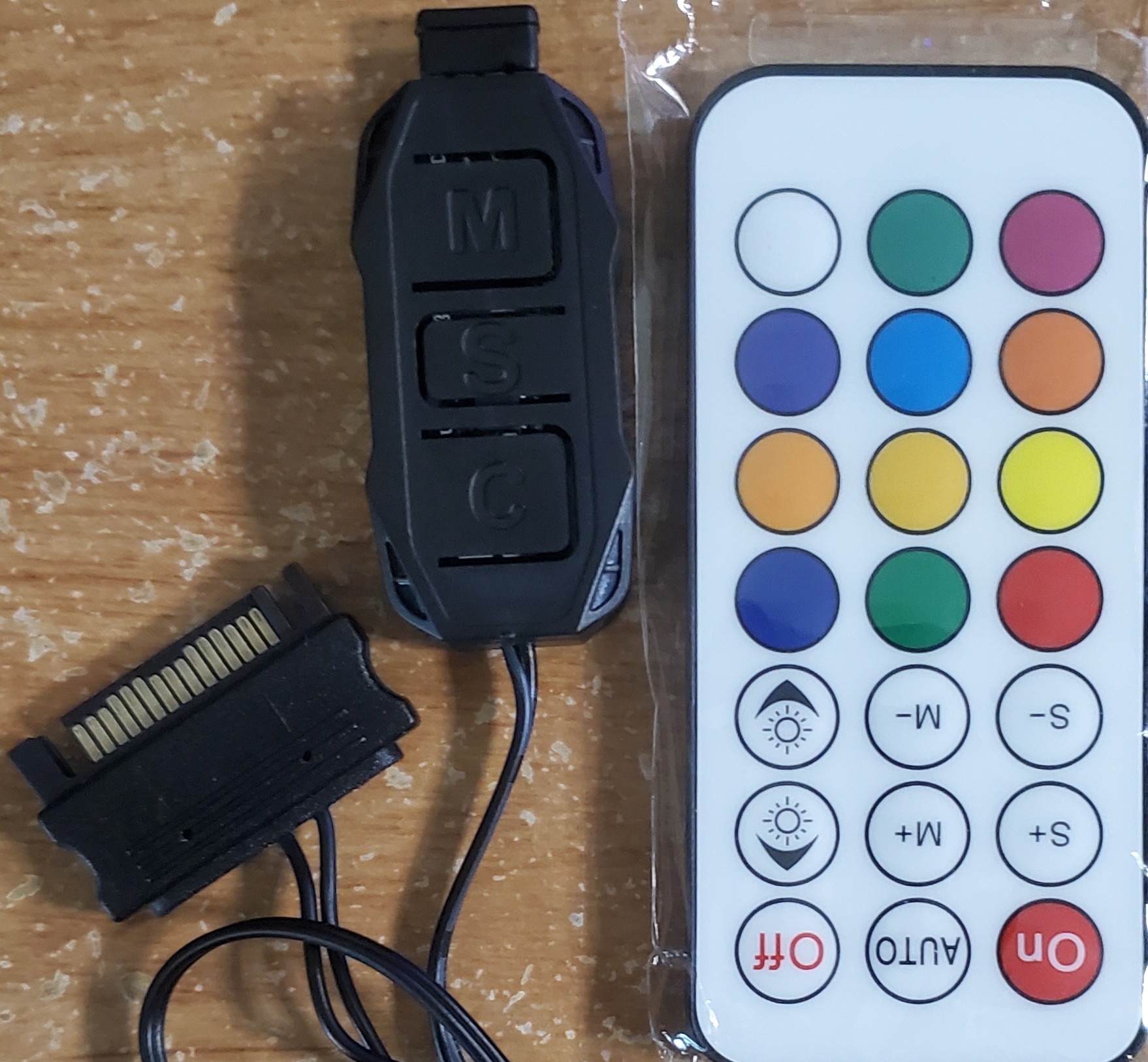 GSColer SATA-Powered ARGB Controller wRC.jpg
