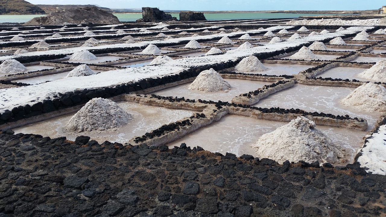 salt-farming-5546964_1280.jpg