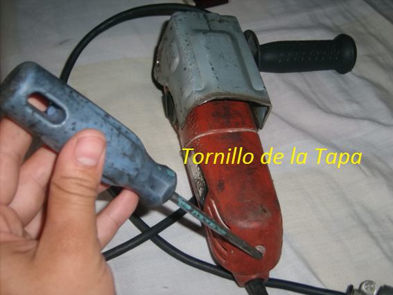 tornillo de la tapa.png