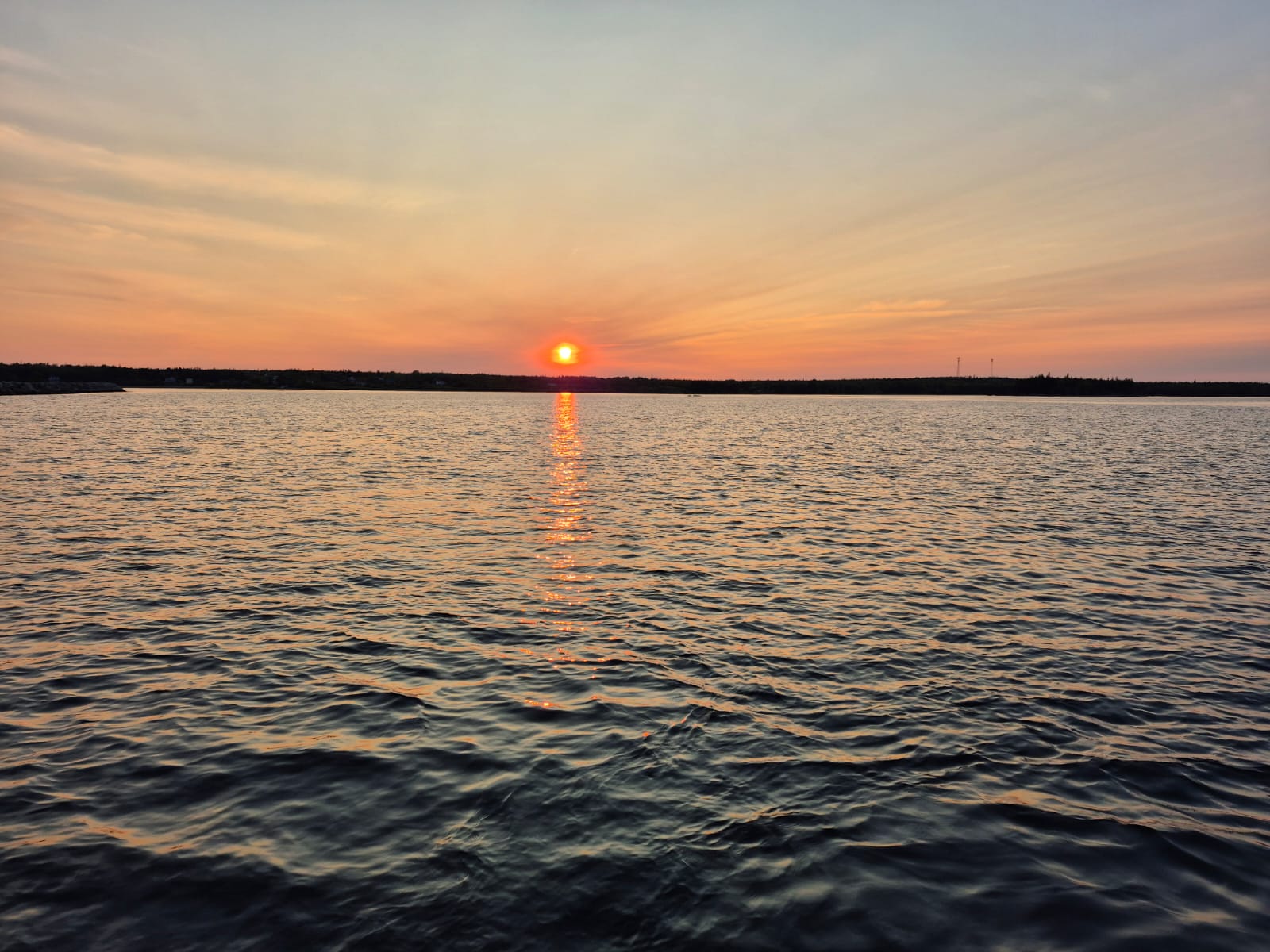 https://images.hive.blog/DQmW99nLPsMrPPr7XK1qbutMmhkiqNVGbG8TXS5NZAy2cRP/sunset-in-lockport.jpg