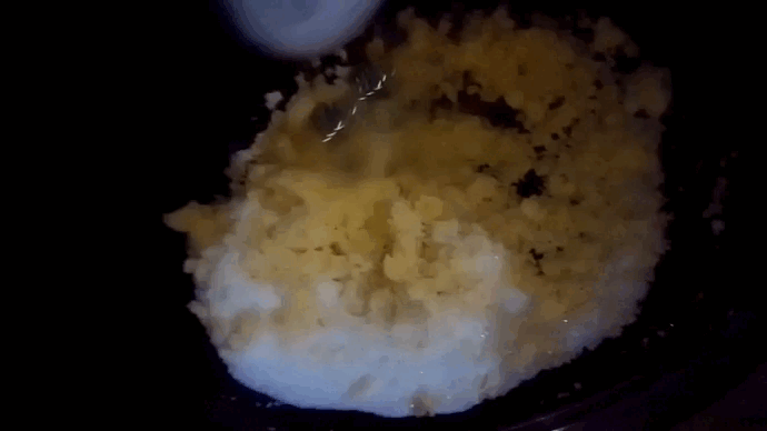 batir mntequilla y azucar (online-video-cutter.com).gif