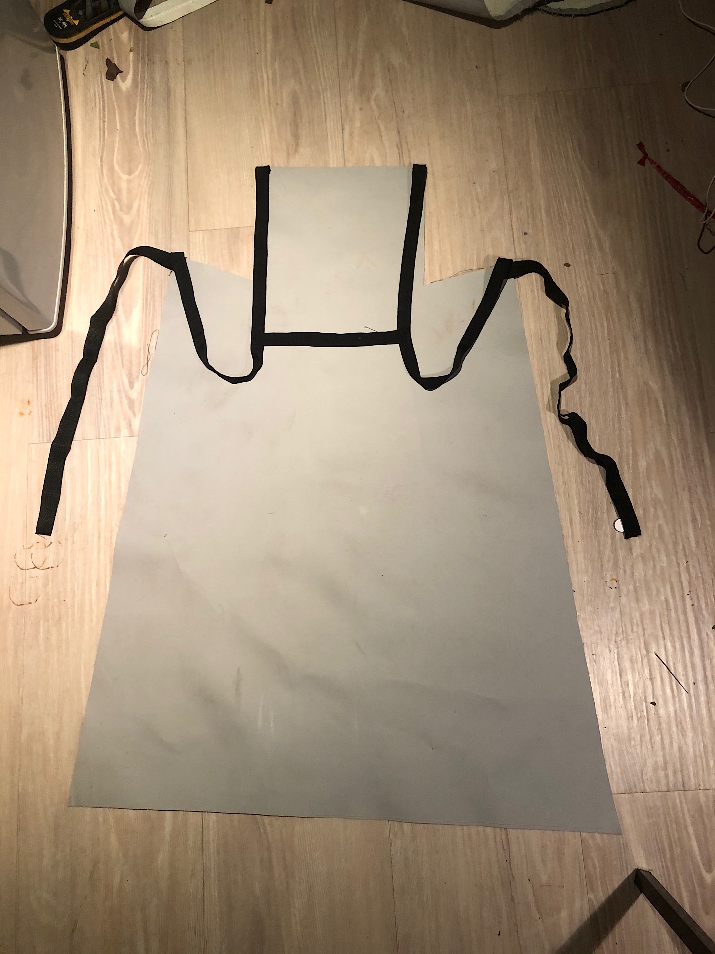 Apron made of a punch bag false leather
