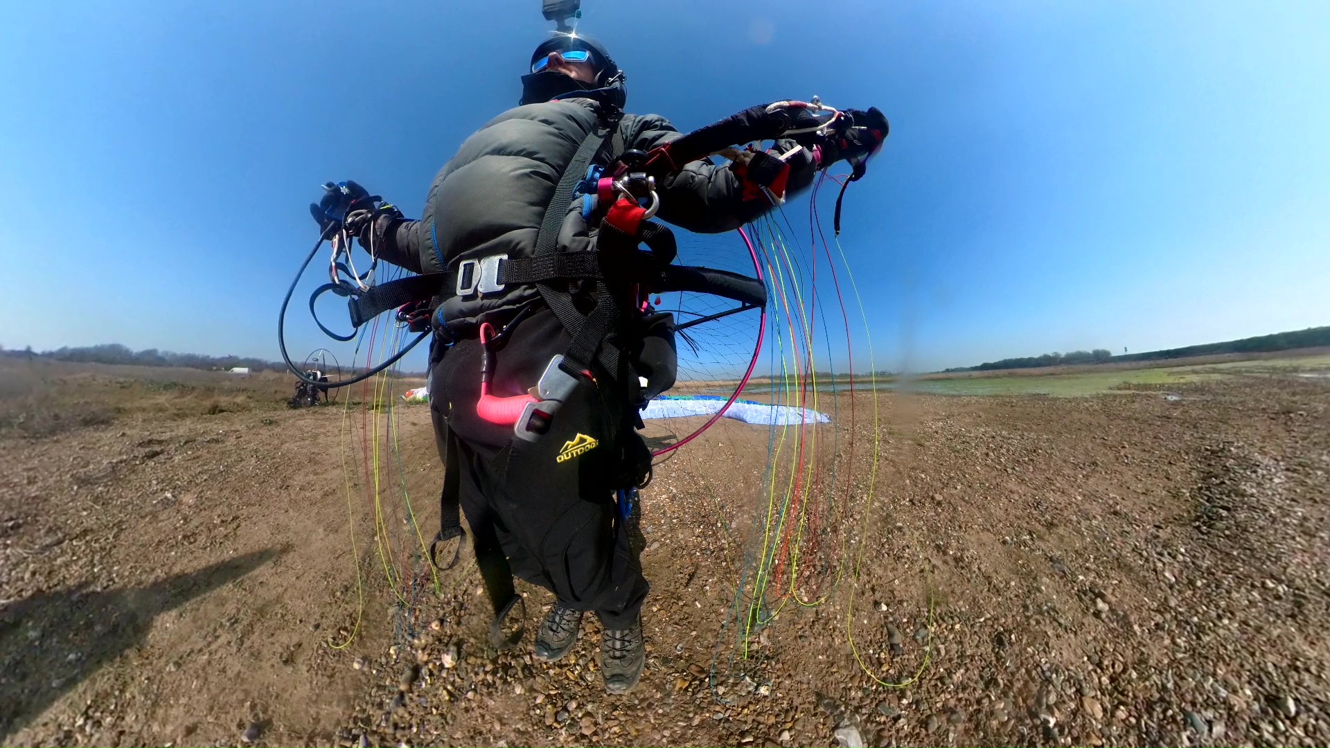 vlcsnap-2025-04-04-11h18m42s720.jpg