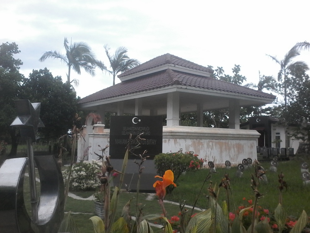 1. bitay_bangunan2.jpg