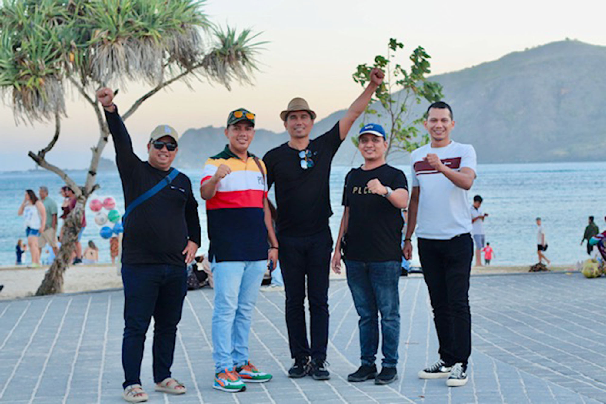 Pantai Kuta Mandalika_04.jpg