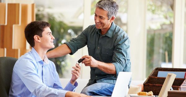 consejos-fomentar-independencia-hijos-adolescentes.jpg