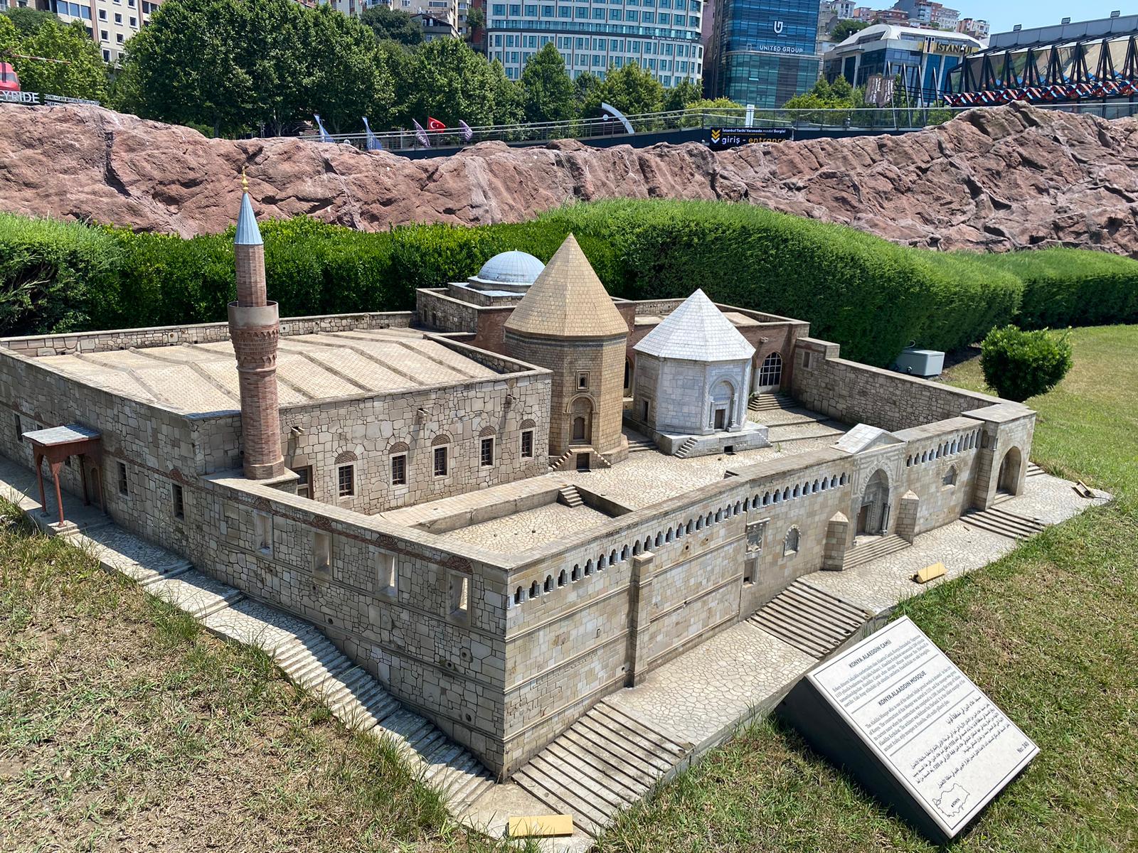 Konya Alaaddin Mosque (Konya).jpeg