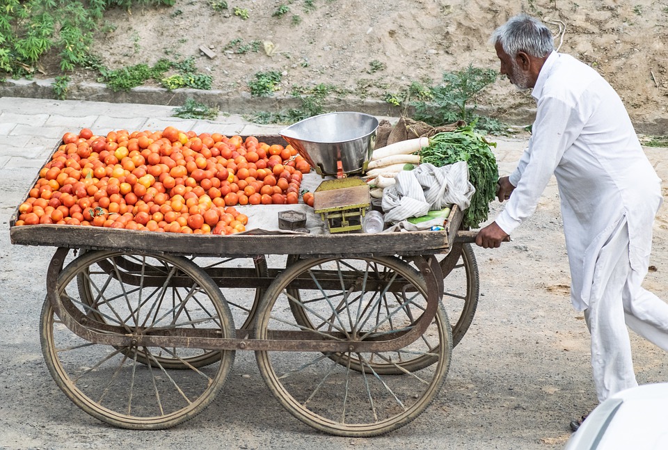 street-hawker-6236575_960_720.jpg