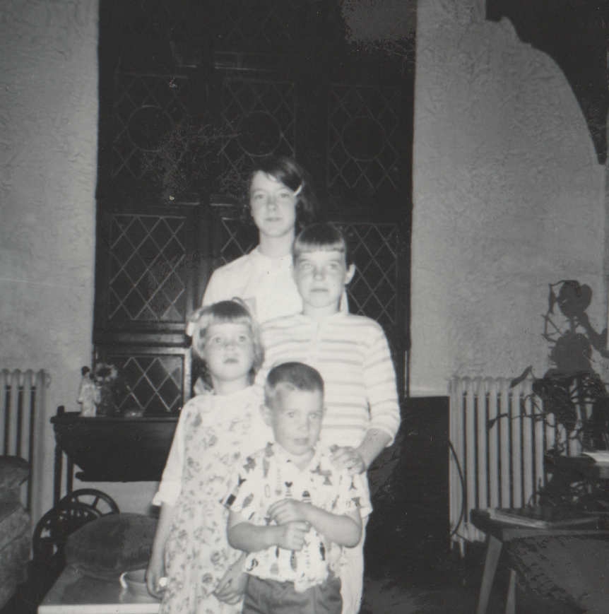 1964-07 - Morehead Family & Friends-7 - Shanna, Shirley, Susie, Greg.png