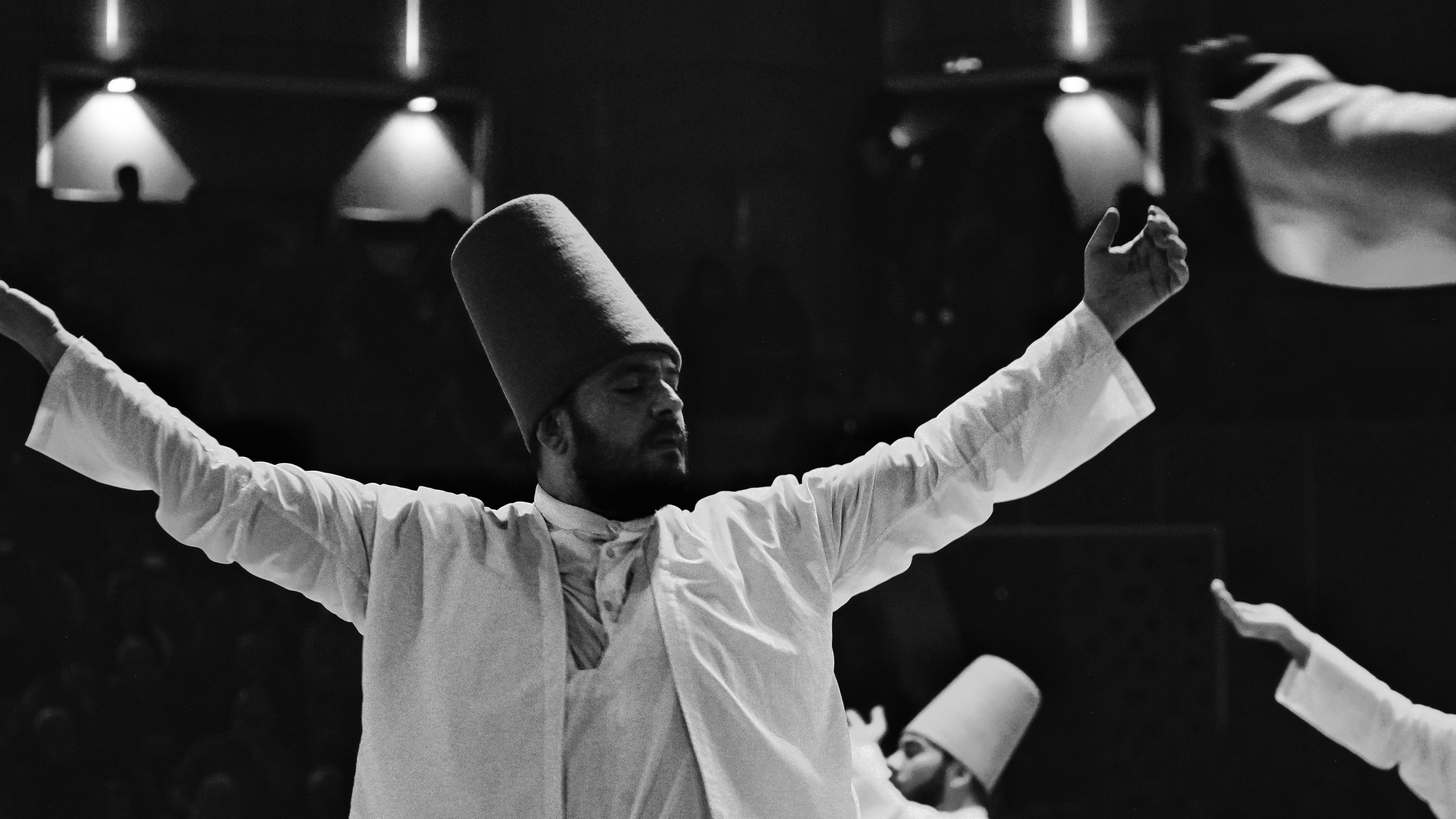 free-photo-of-traditional-sufi-whirling-dervish-performance.jpeg