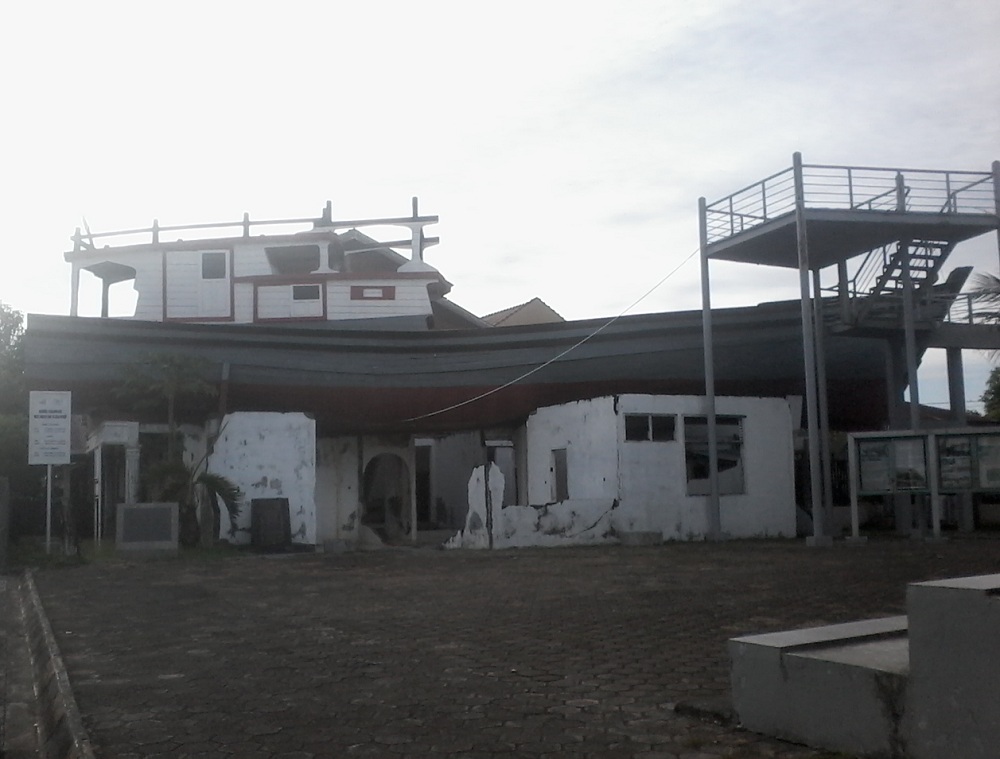 1. boat di atap7.jpg