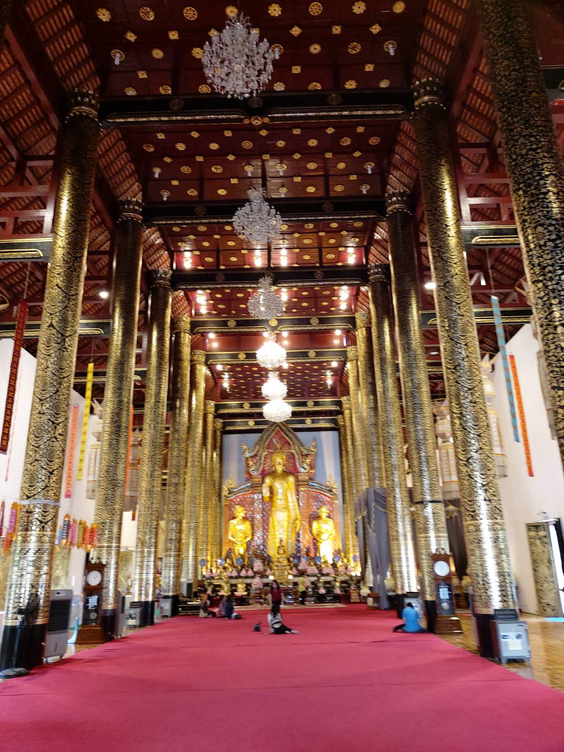 Wat Chedi Luang.jpg