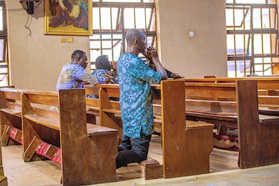 free-photo-of-african-man-praying-in-church.jpeg