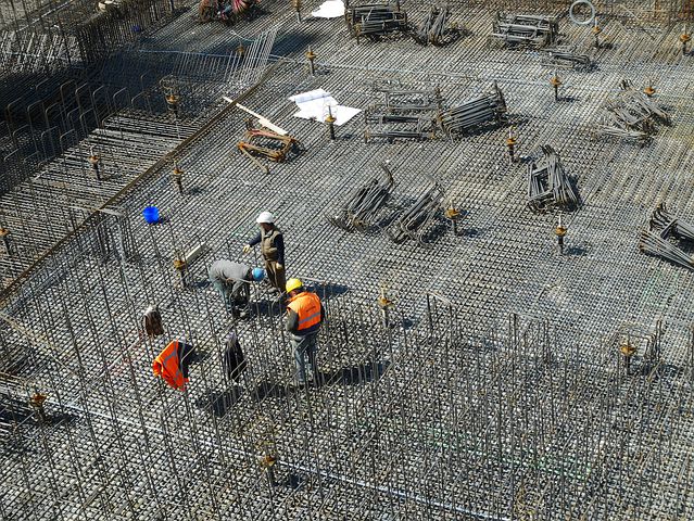 construction-site-1359136__480.jpg