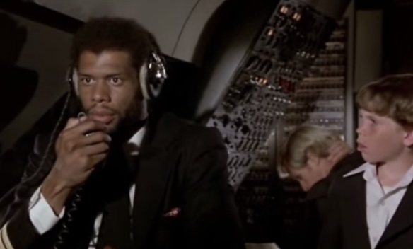 kareem-abdul-jabbar-airplane (1).jpg