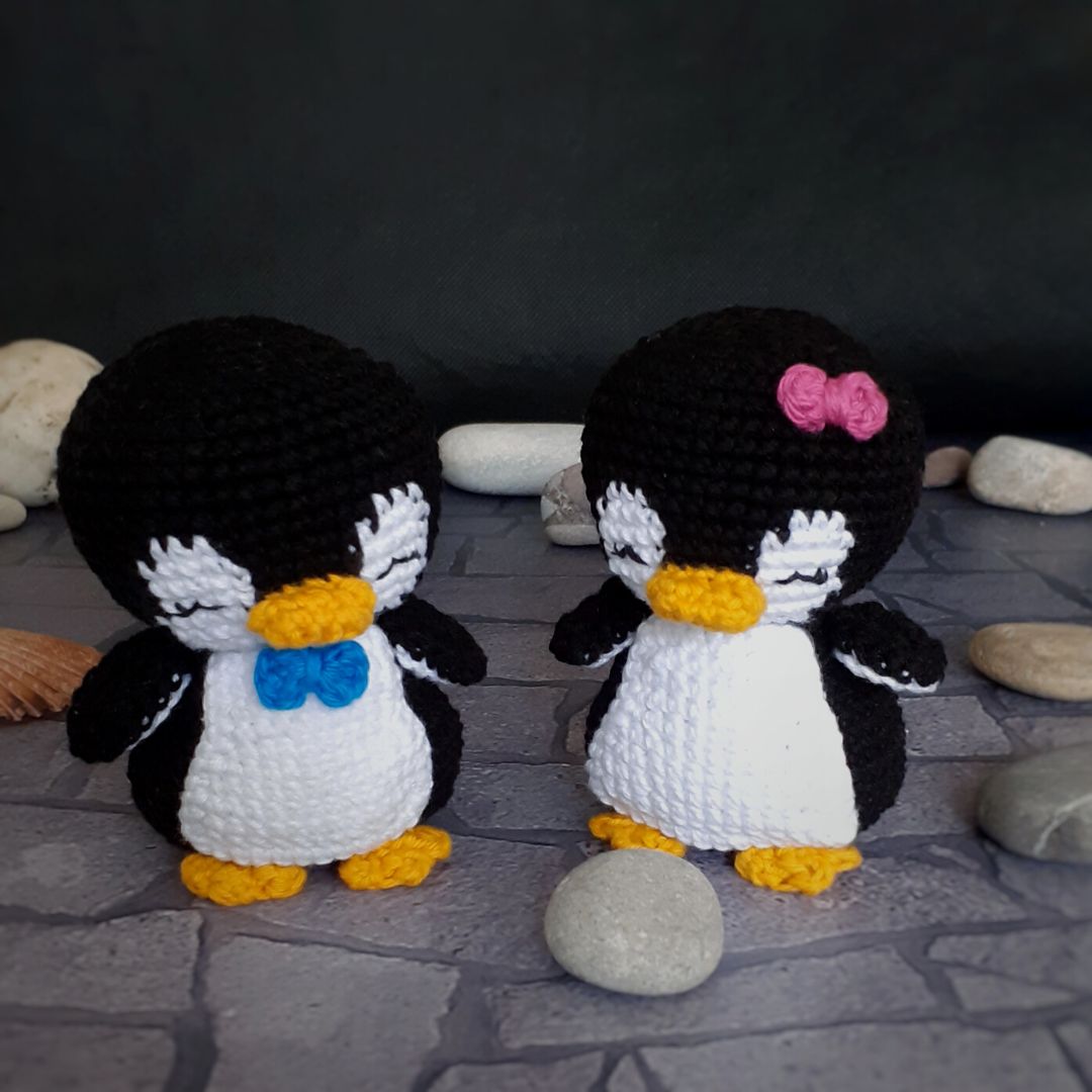 Rocco_and_Sisa_penguin crochet_khawamaru.jpg