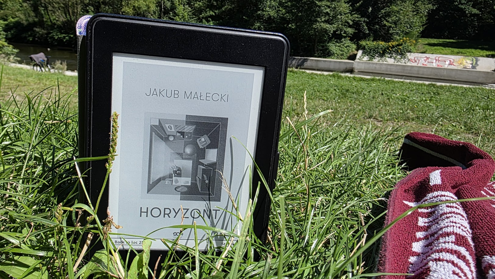 Jakub Małecki, "Horyzont"