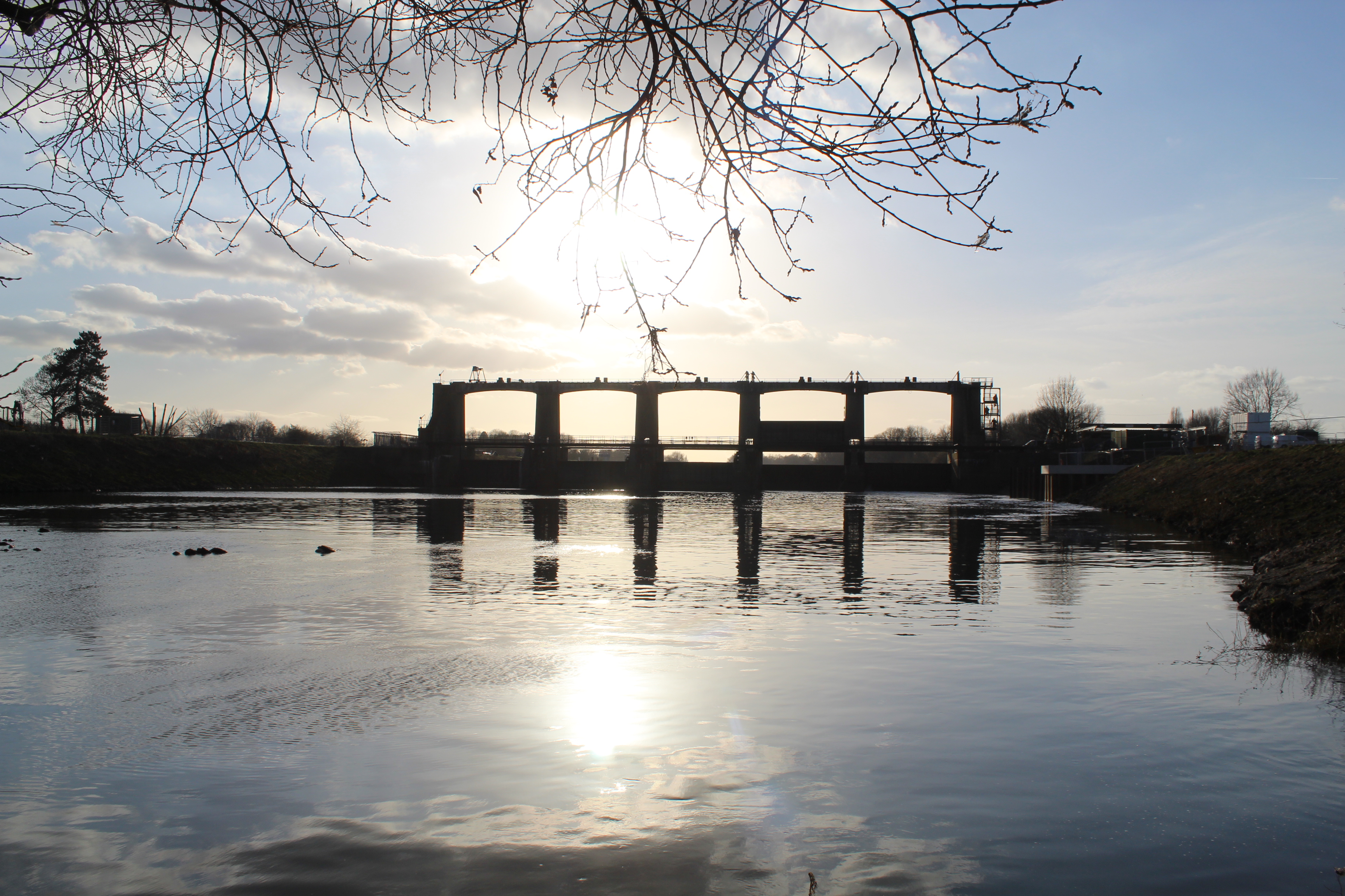 puente reflejo.JPG