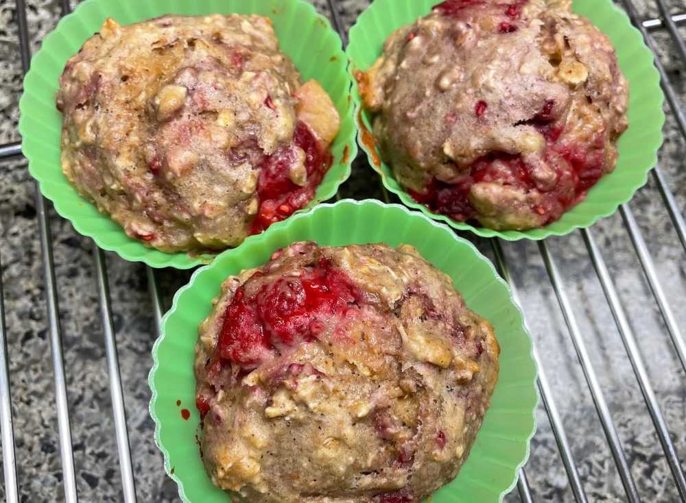 baking-raspberry-muffins-6 (1).jpg