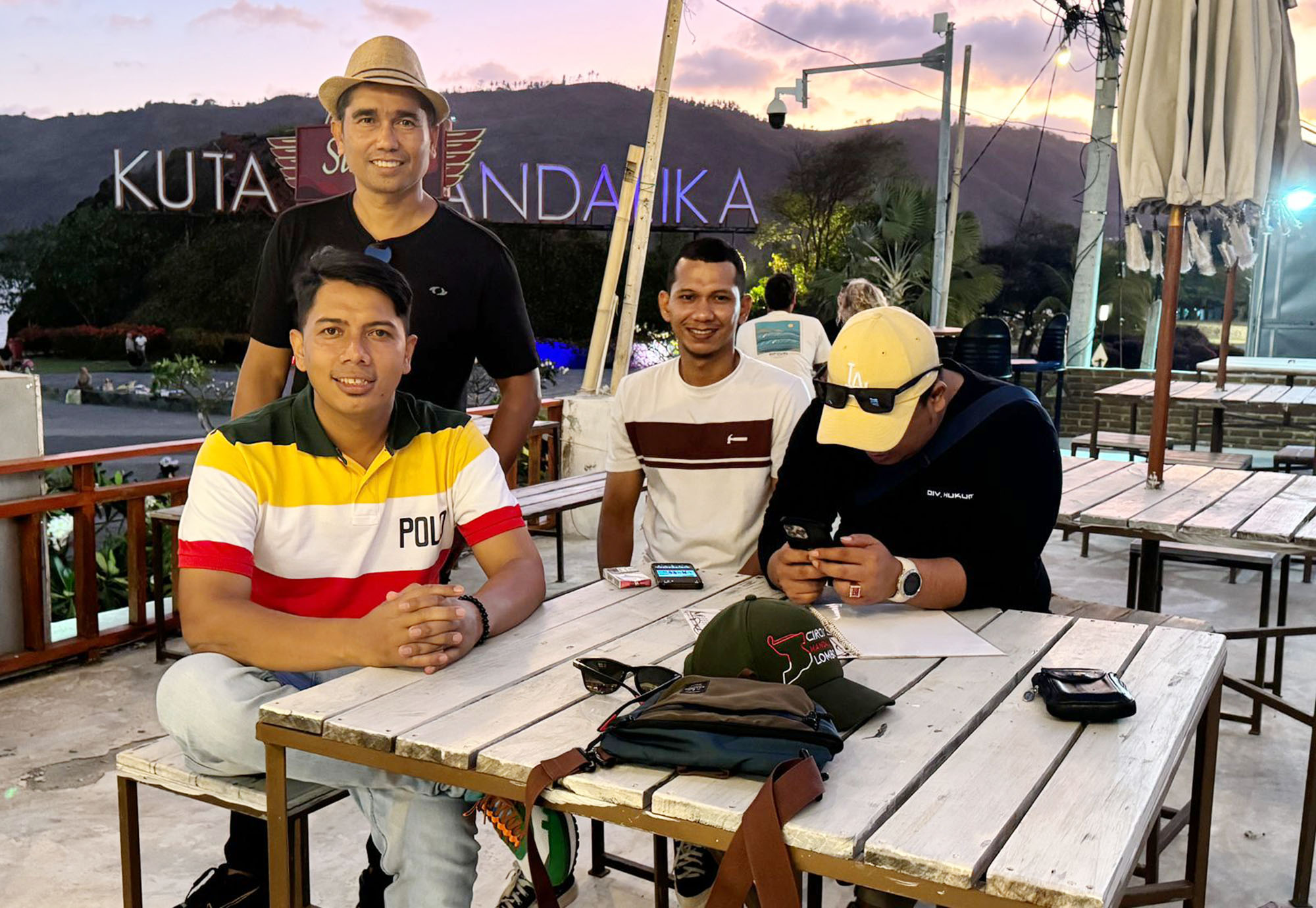 Pantai Kuta Mandalika_10.jpg