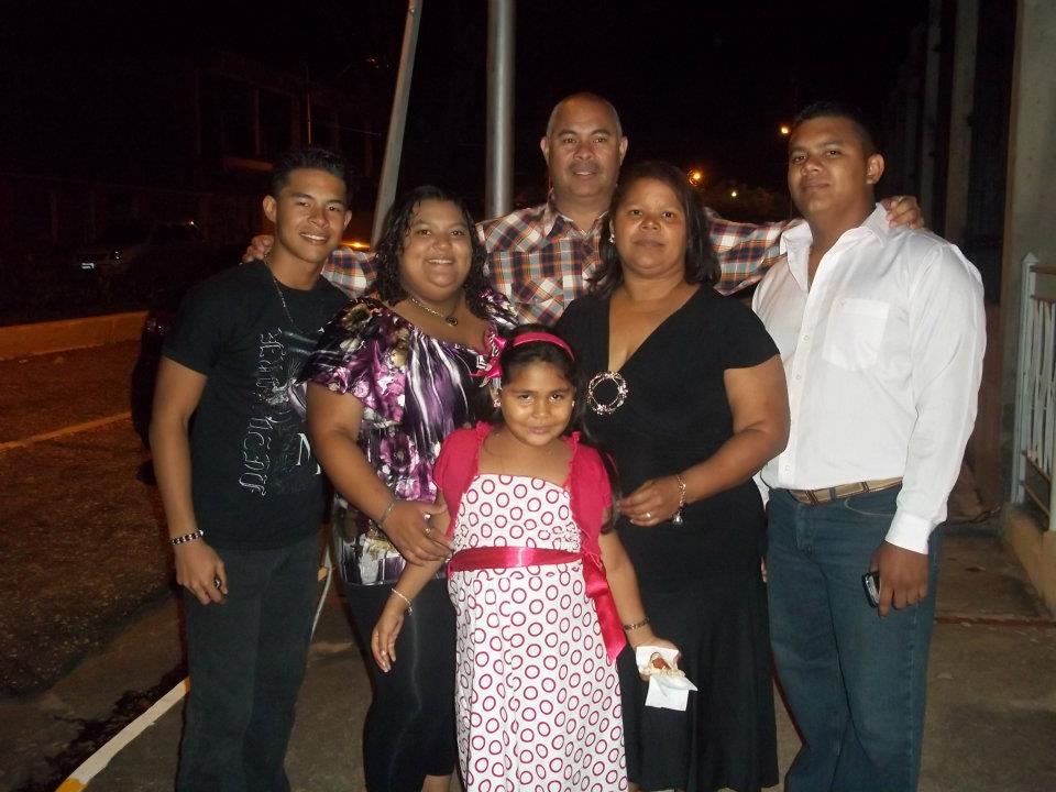 con mi familia navidad 8.jpg