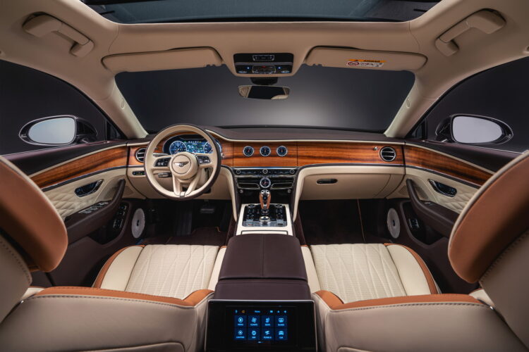 2022-Bentley-Flying-Spur-Hybrid-interior-750x500.jpg