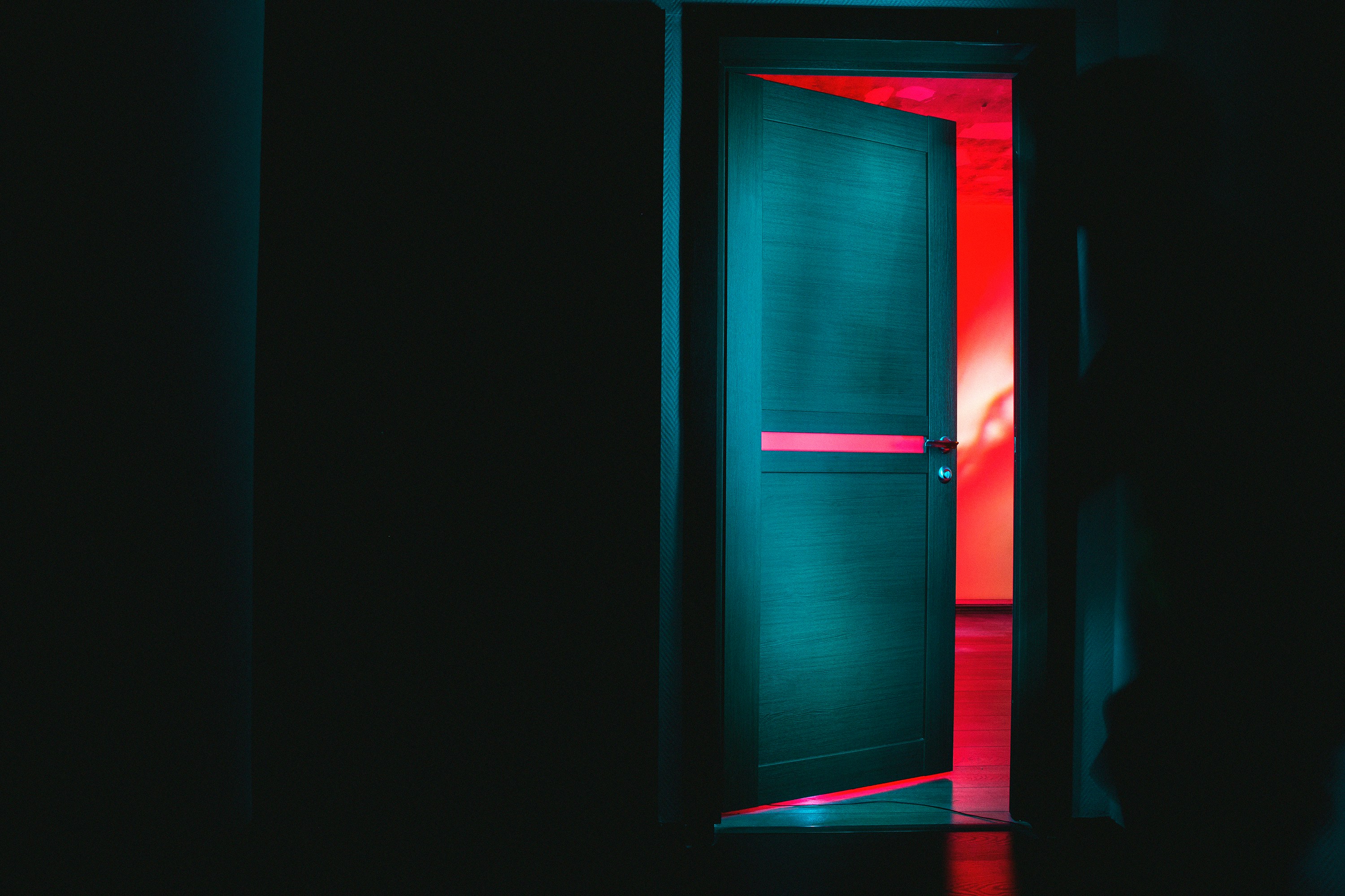 Head On The Door || a five minute prompt 
