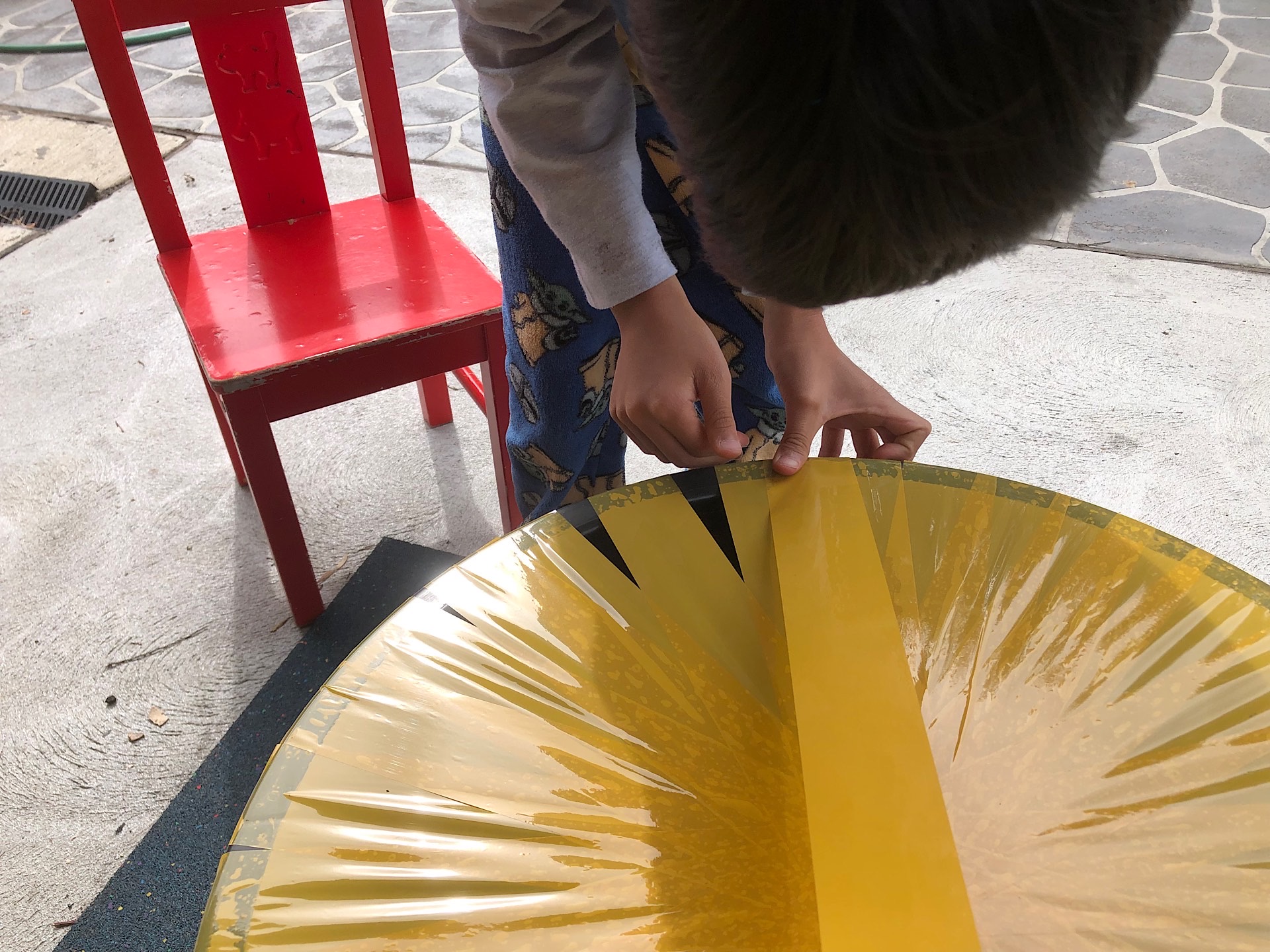 Making a drum with packing tape