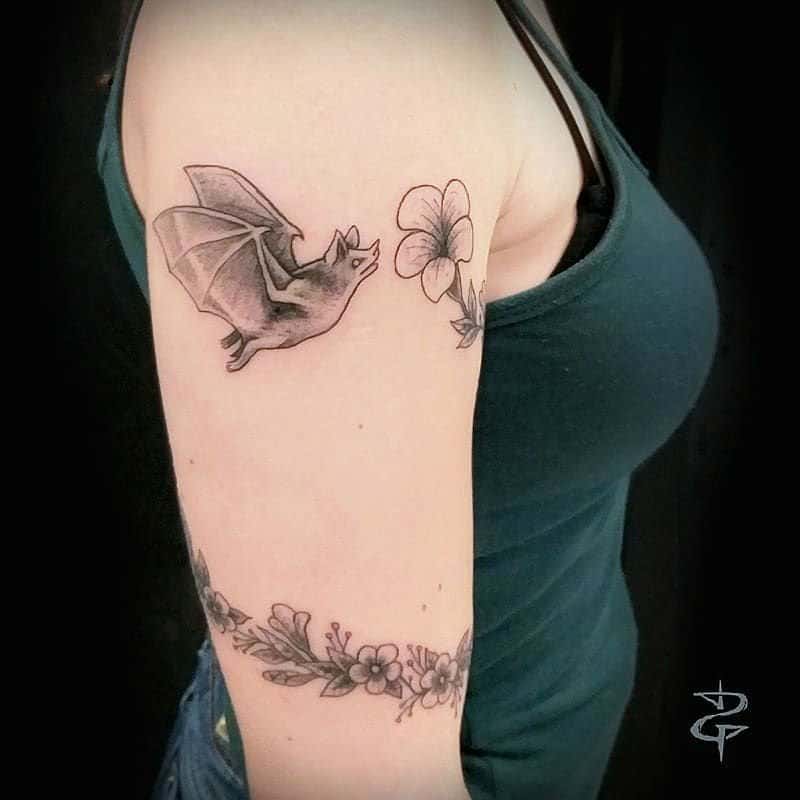 47 Bat Tattoo Ideas Full of Meaning and Mystery - TattooGlee | Bat tattoo,  Simple tattoos, Tiny tattoos