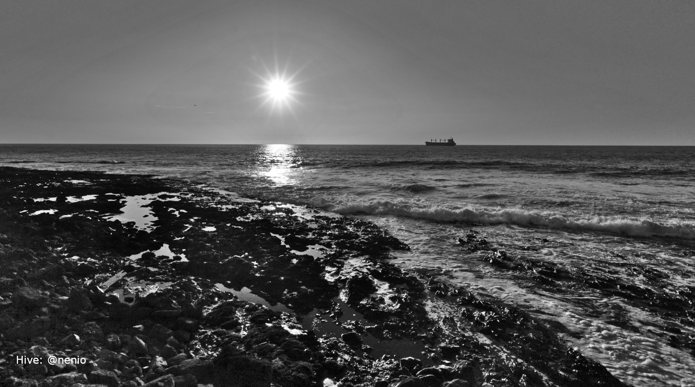 seascape-antofagasta-020-bw.jpg