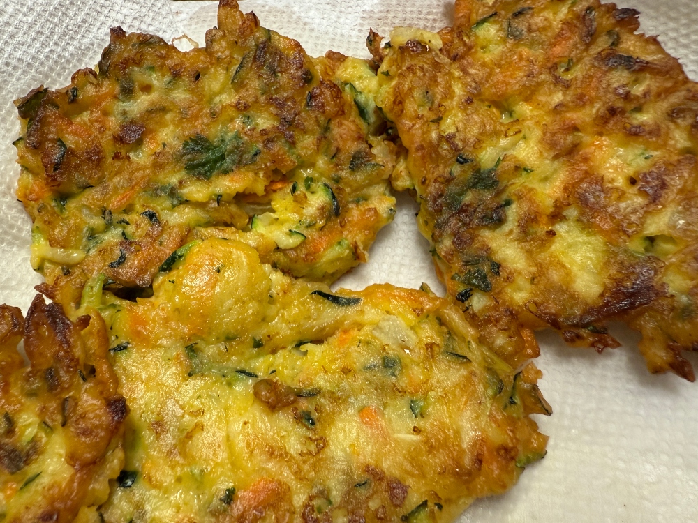 hivegarden-zucchini-fritters-3.jpg