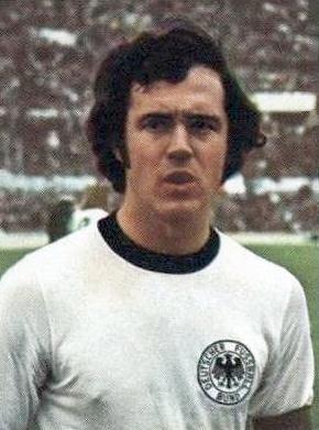 Franz_Beckenbauer_(1975).jpg